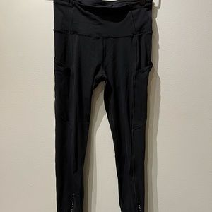 Lululemon Black Fast and Free 28” size 4